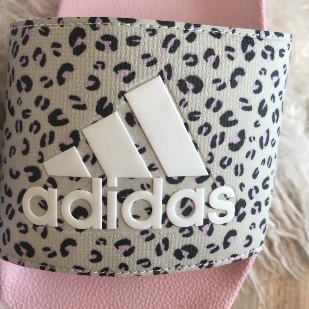 NWT Adidas Adilette Shower Slides - Picture 6 of 6